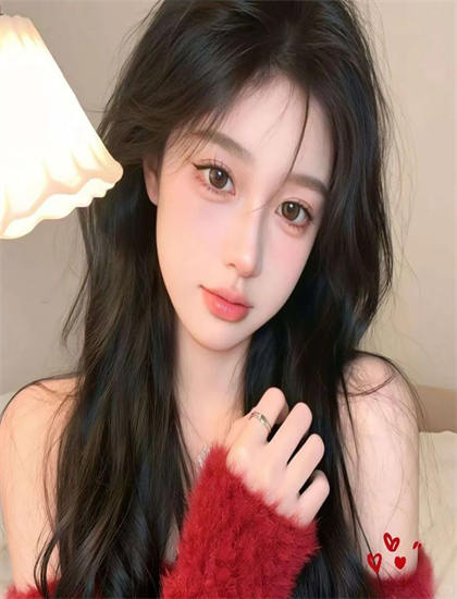 表演艺术《妻子的怀疑》：探索群像表演的整体效果与个体特色 感受表演的情感力量